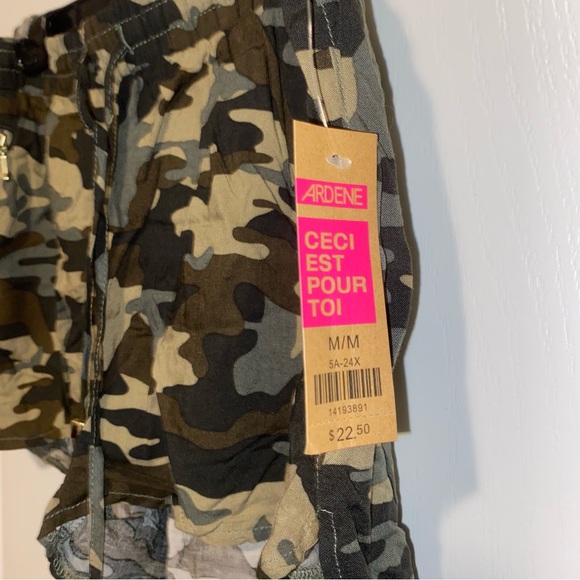 Ardene Camo Shorts - Picture 2 of 2